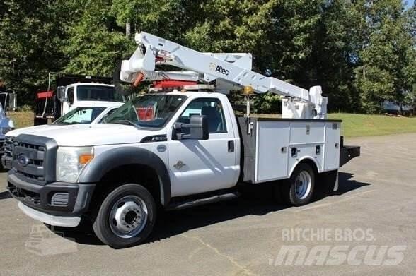 Ford F-550 트럭 탑재 고소작업대
