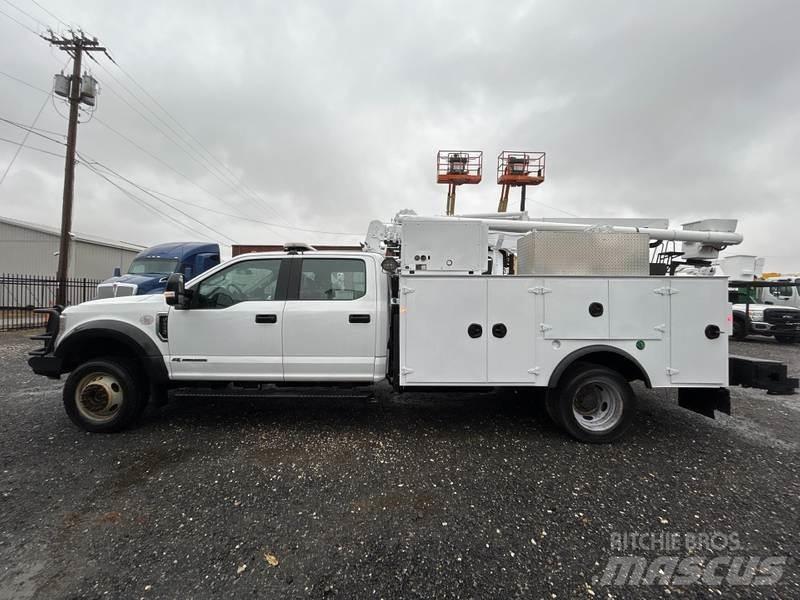 Ford F-550 시립/다목적 차량