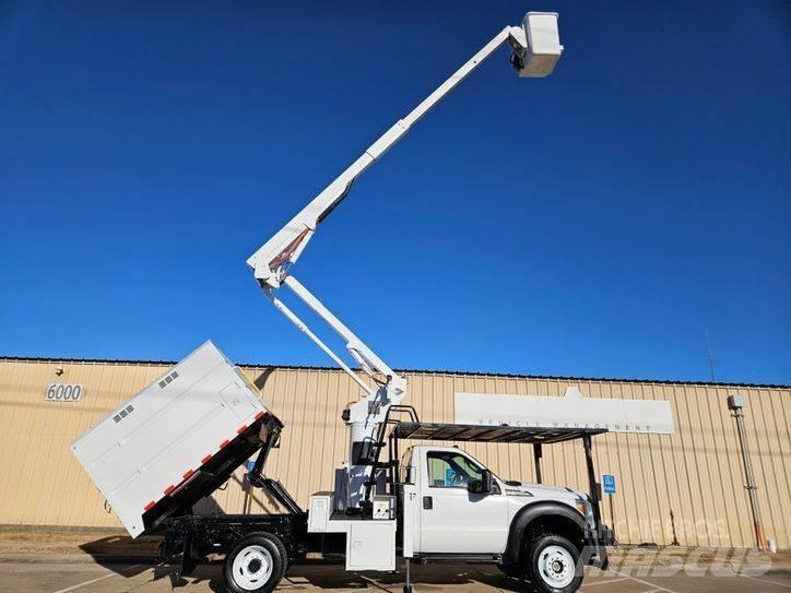 Ford F-550 트럭 탑재 고소작업대