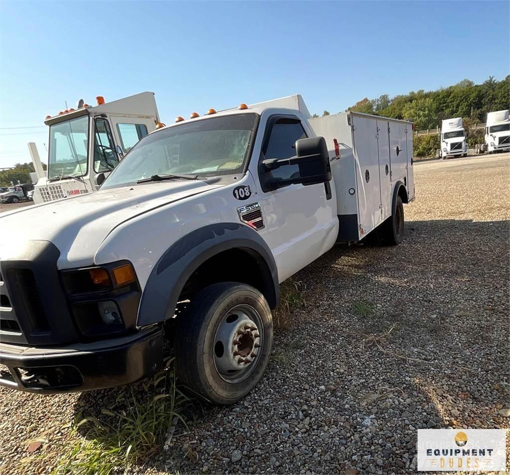 Ford F-550 시립/다목적 차량