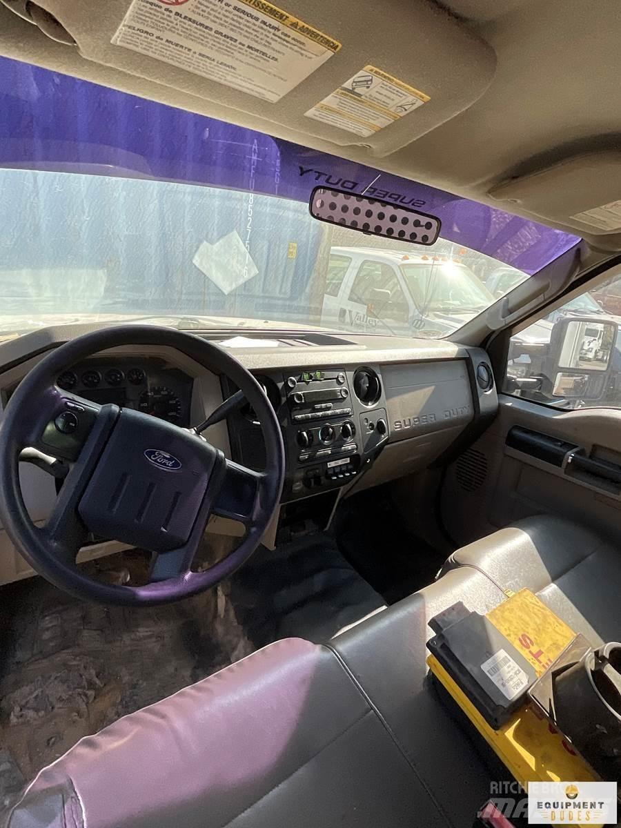 Ford F-550 시립/다목적 차량