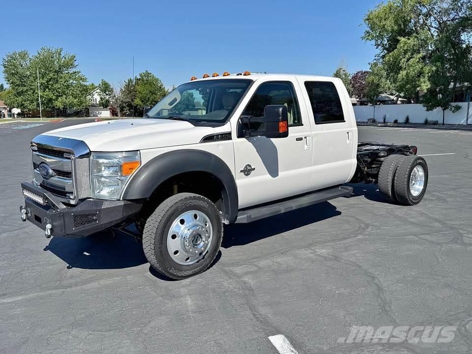 Ford F-550 새시 운전실 트럭