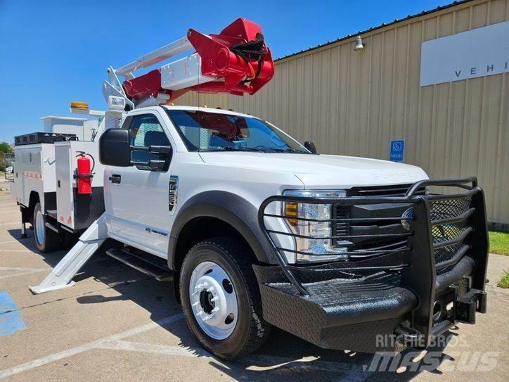 Ford F-550 트럭 탑재 고소작업대