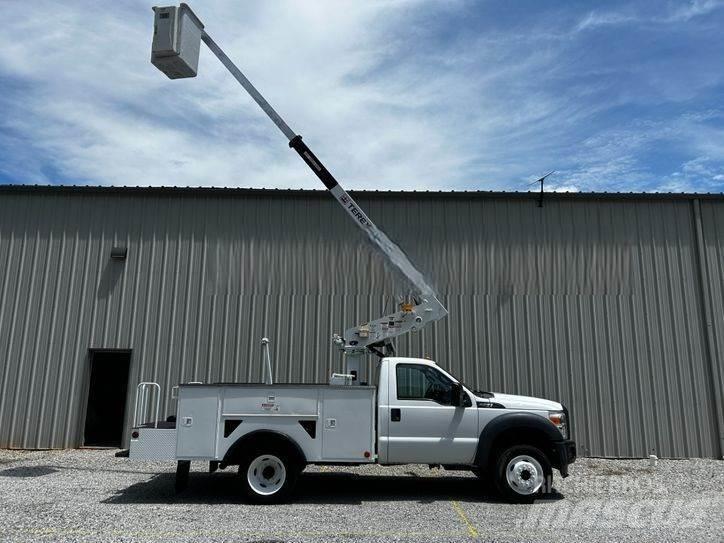 Ford F-550 트럭 탑재 고소작업대