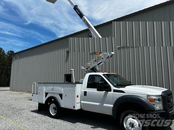 Ford F-550 트럭 탑재 고소작업대