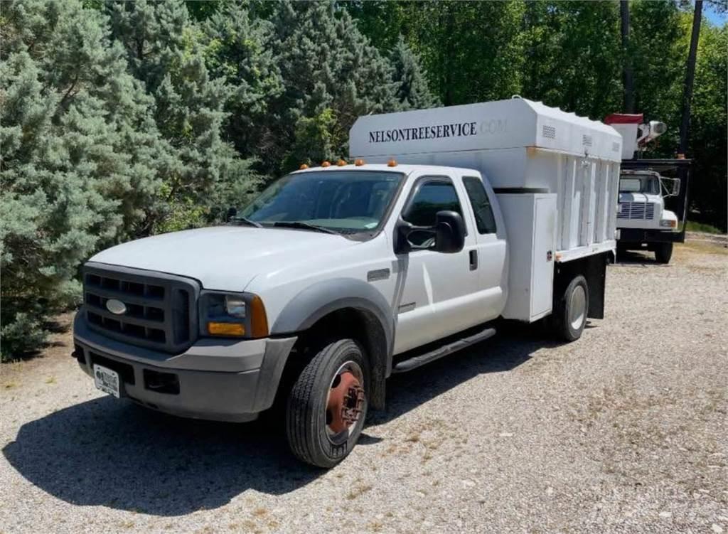 Ford F-550 우드칩 트럭