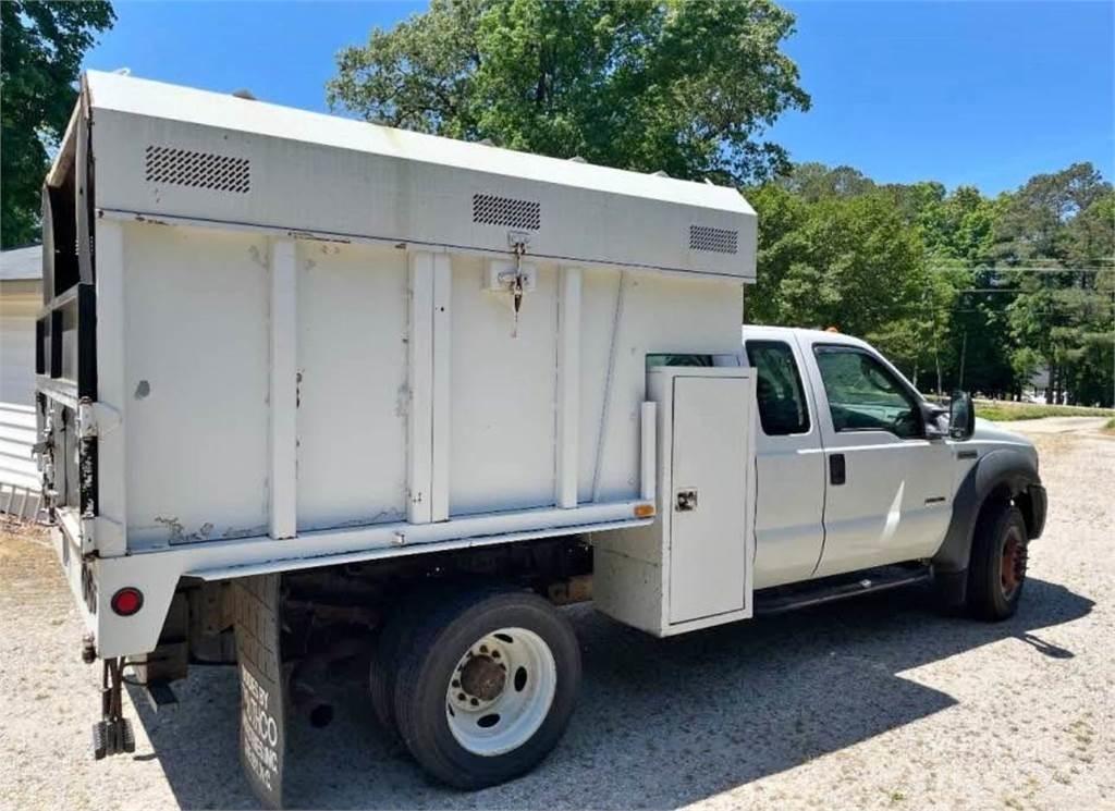 Ford F-550 우드칩 트럭