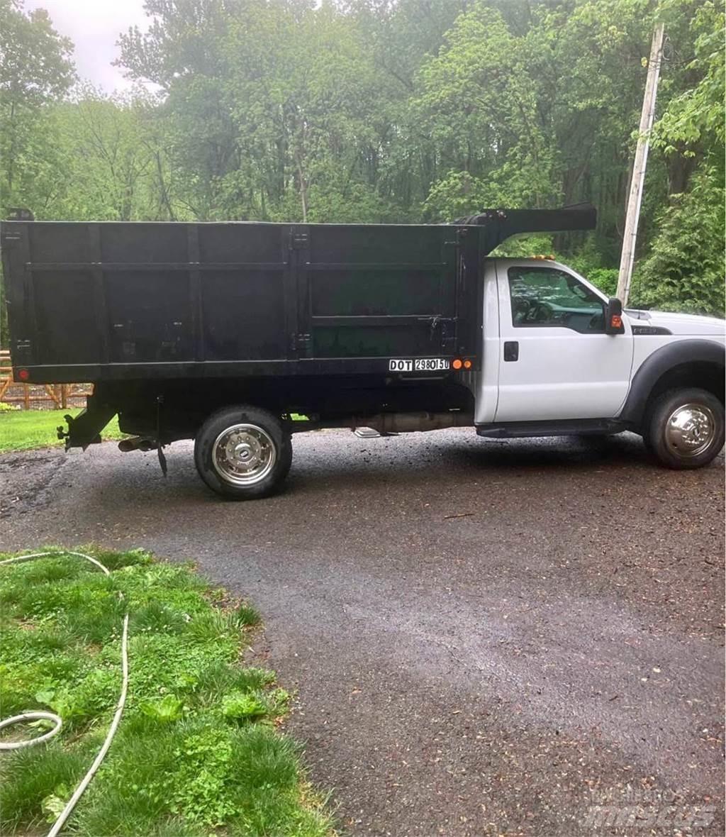 Ford F-550 덤프 트럭