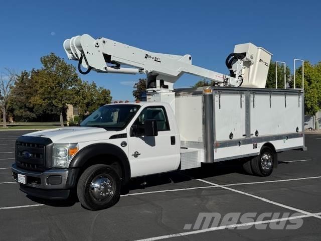 Ford F-550 트럭 탑재 고소작업대