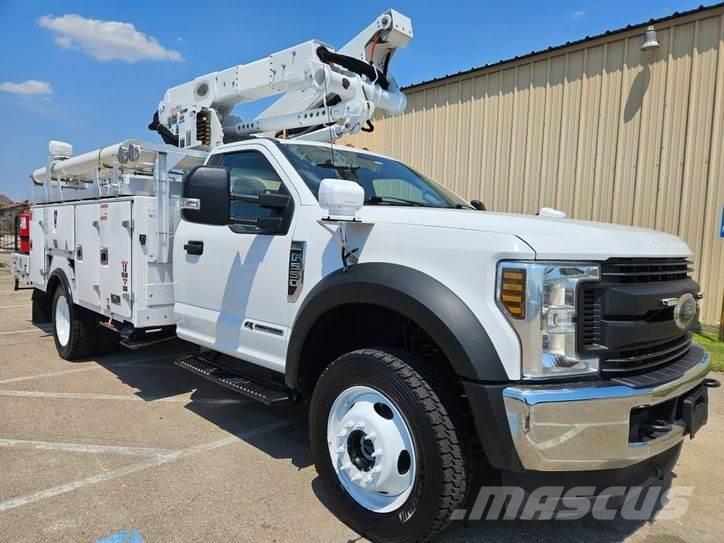 Ford F-550 트럭 탑재 고소작업대