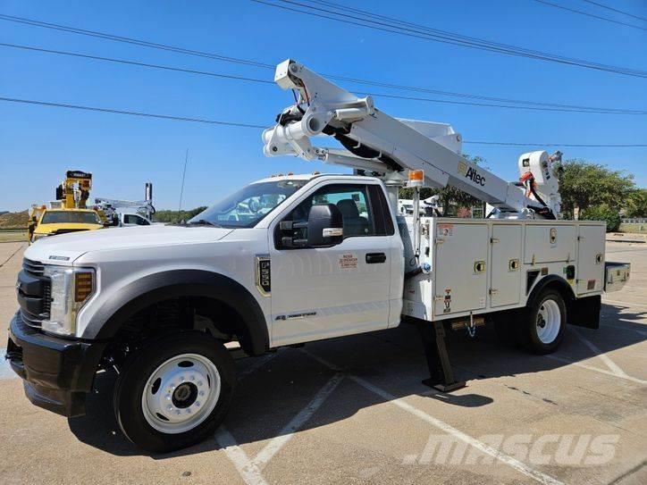 Ford F-550 트럭 탑재 고소작업대