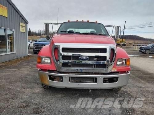 Ford F-650 차량 수송차