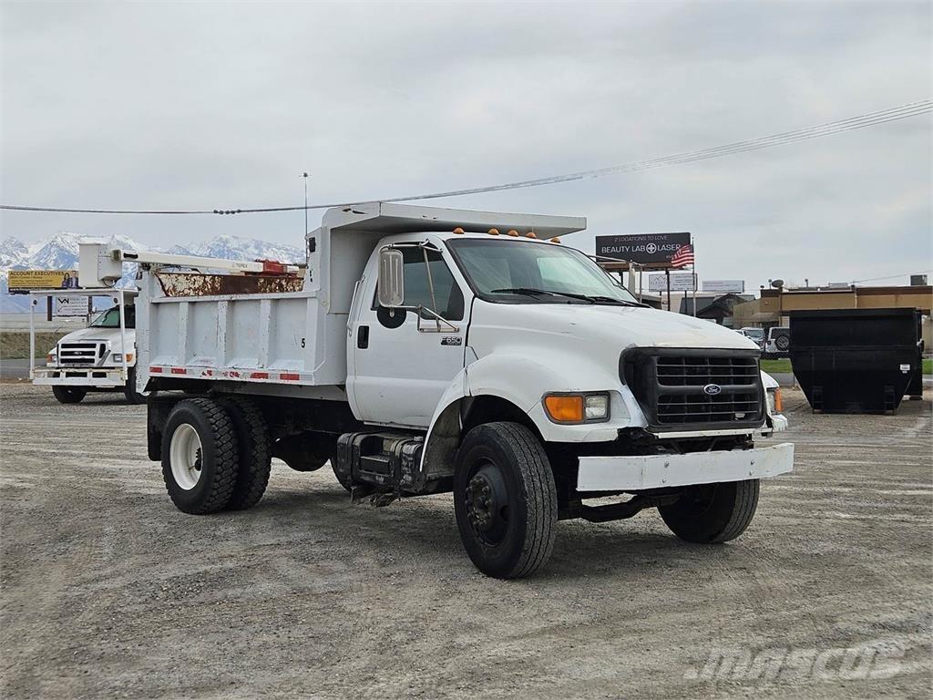 Ford F-650 덤프 트럭
