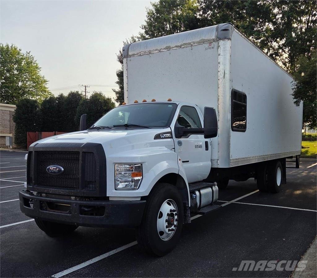 Ford F-650 탑차 트럭