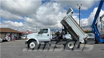 Ford F-750 덤프 트럭