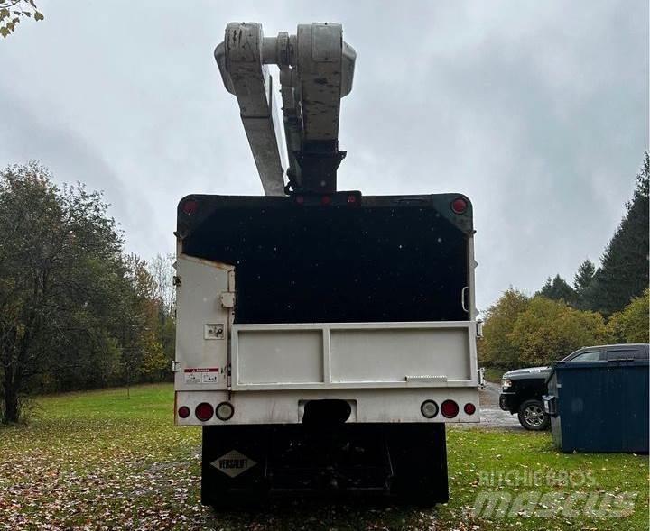 Ford F-750 트럭 탑재 고소작업대