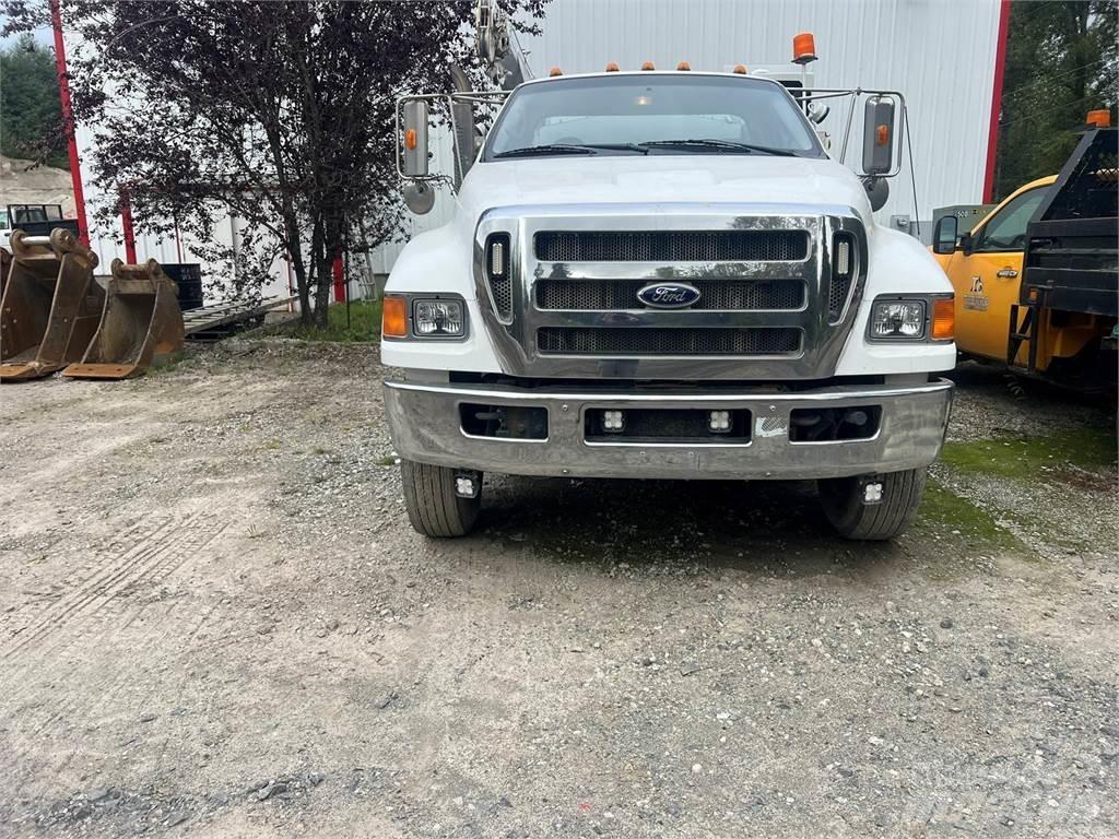 Ford F-750 시립/다목적 차량