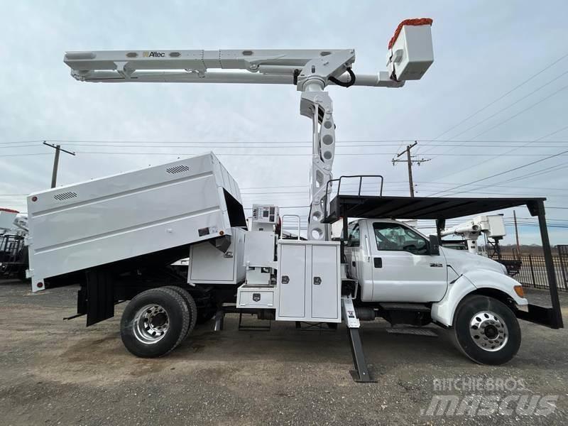 Ford F-750 트럭 탑재 고소작업대