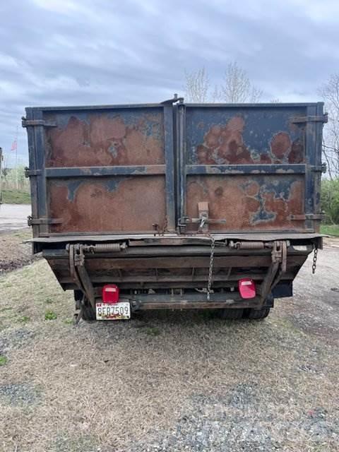 Ford F-750 덤프 트럭