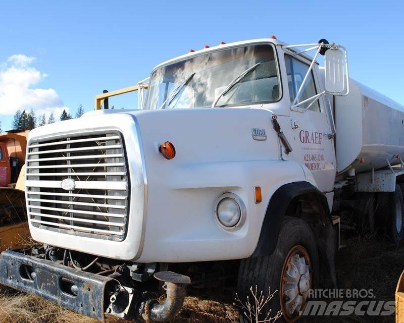 Ford LTS8000 탱커 트럭
