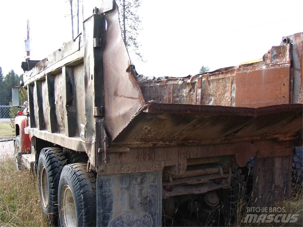 Ford T850 덤프 트럭