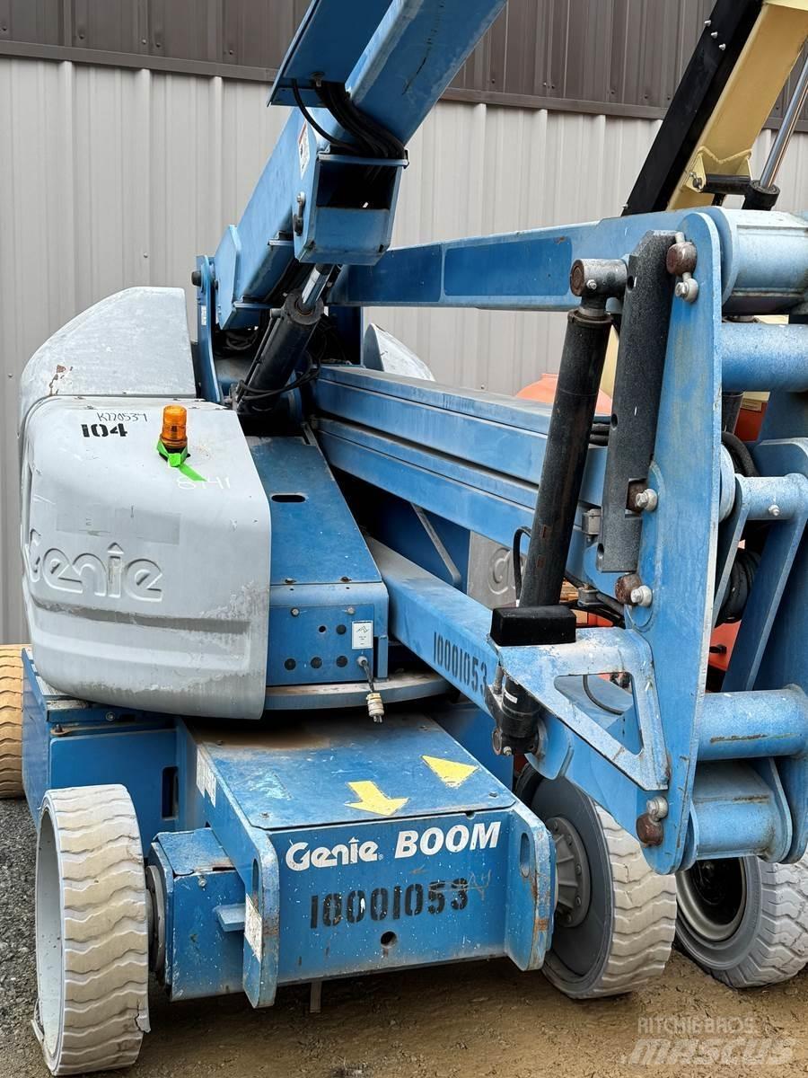 Genie Z45 관절형 전동이동 리프트