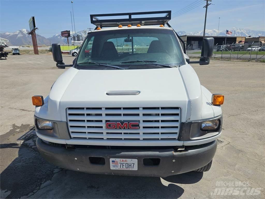 GMC C5500 플랫베드/드롭사이드 트럭
