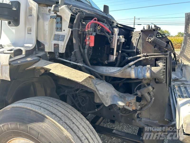 GMC C7500 트럭 탑재 고소작업대
