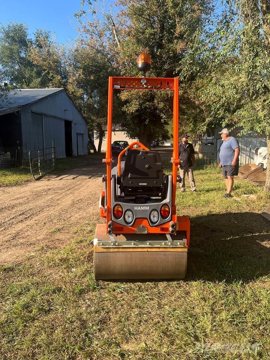 Hamm HD10C 싱글 드럼 롤러