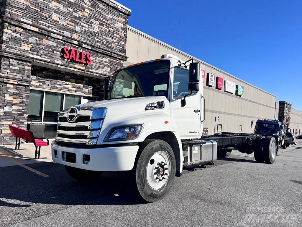 Hino L7 새시 운전실 트럭