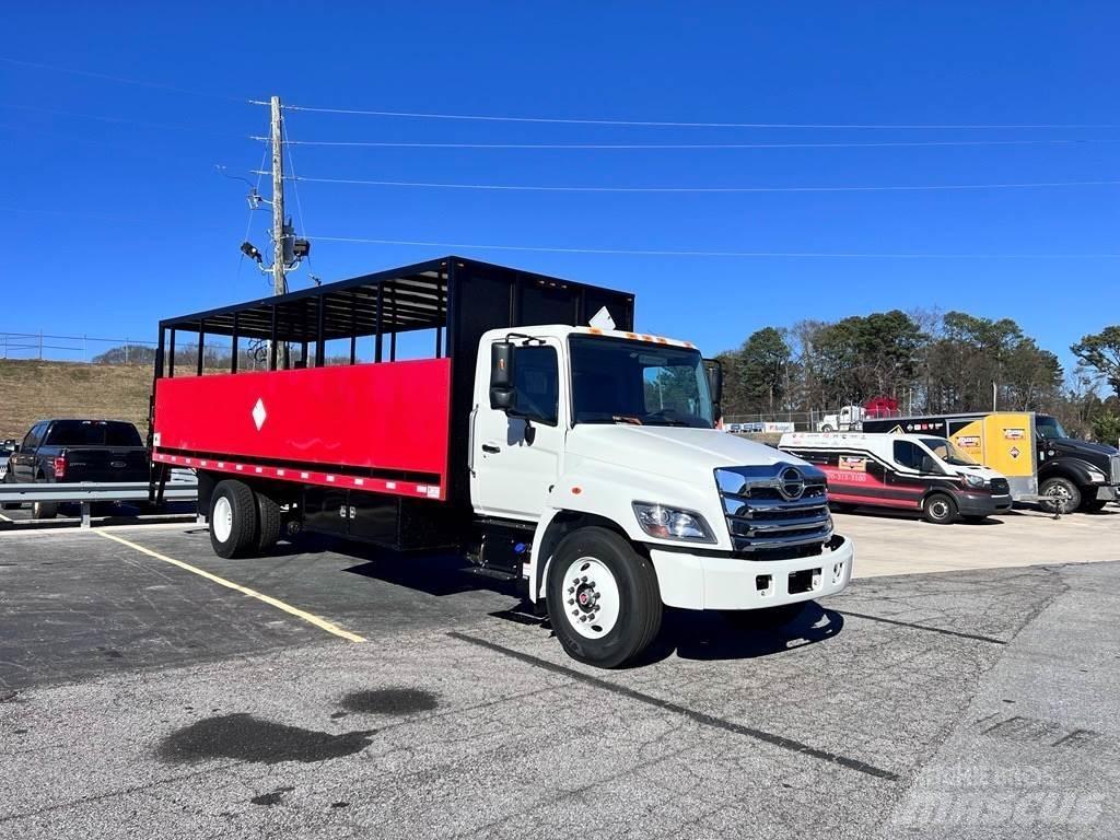 Hino L7 탱커 트럭