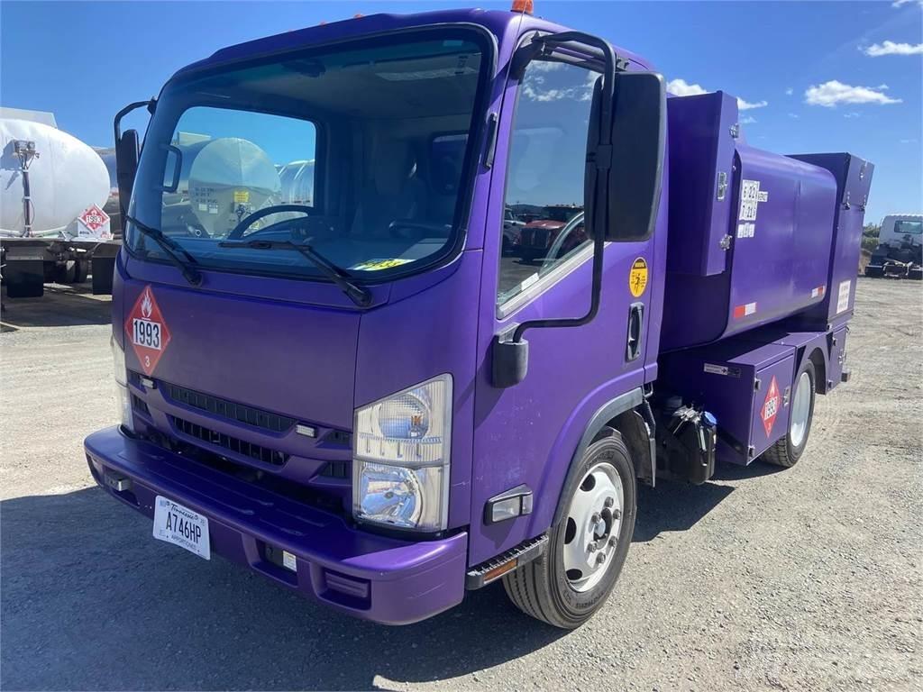 Isuzu NQR 탱커 트럭