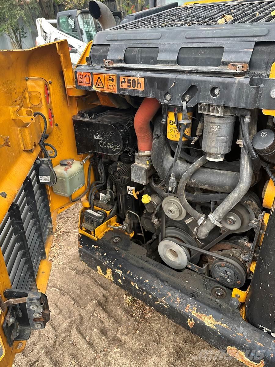 JCB 215T  스키드로더