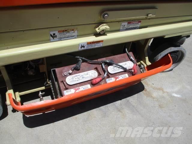 JLG 1930ES 가위형 리프트
