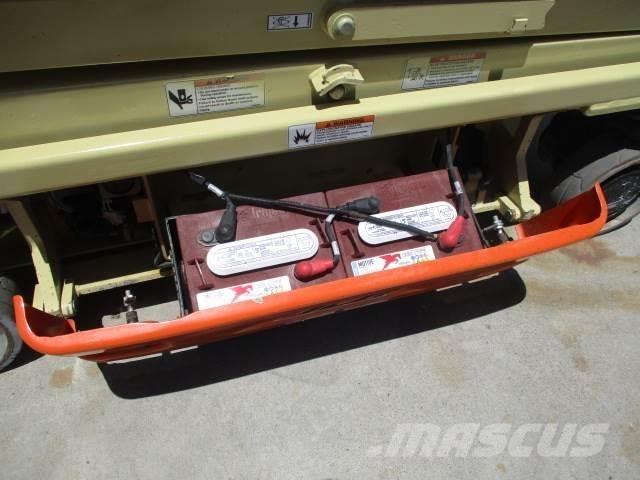 JLG 1930ES 가위형 리프트