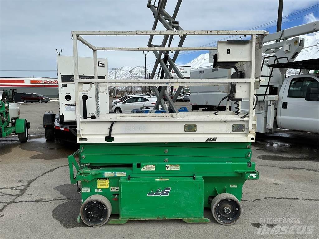 JLG 1932RS 가위형 리프트