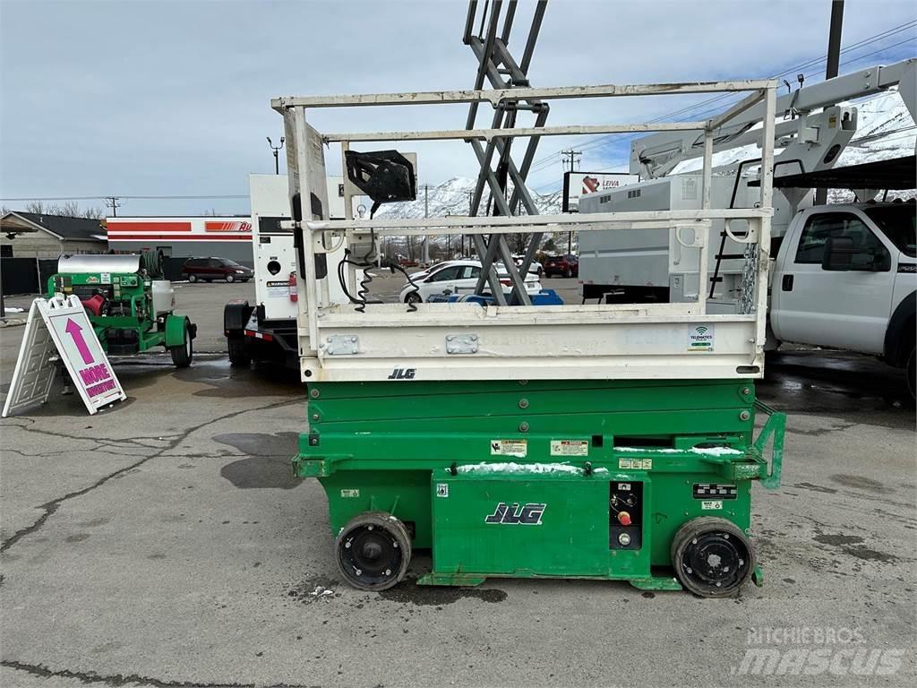 JLG 1932RS 가위형 리프트