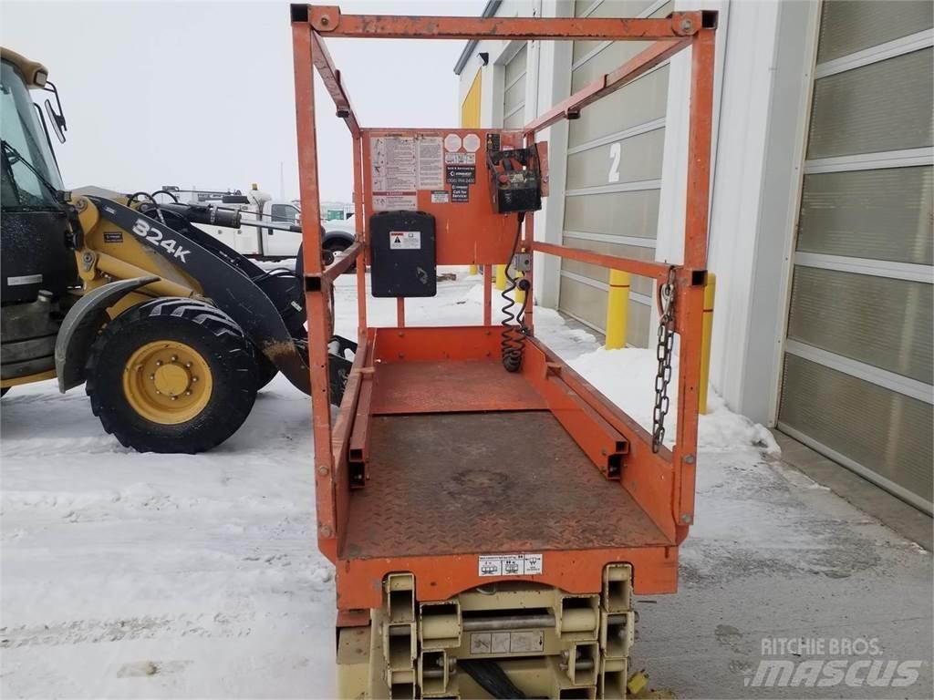 JLG 1932RS 가위형 리프트