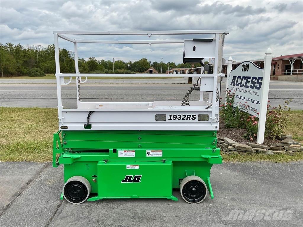 JLG 1932RS 가위형 리프트