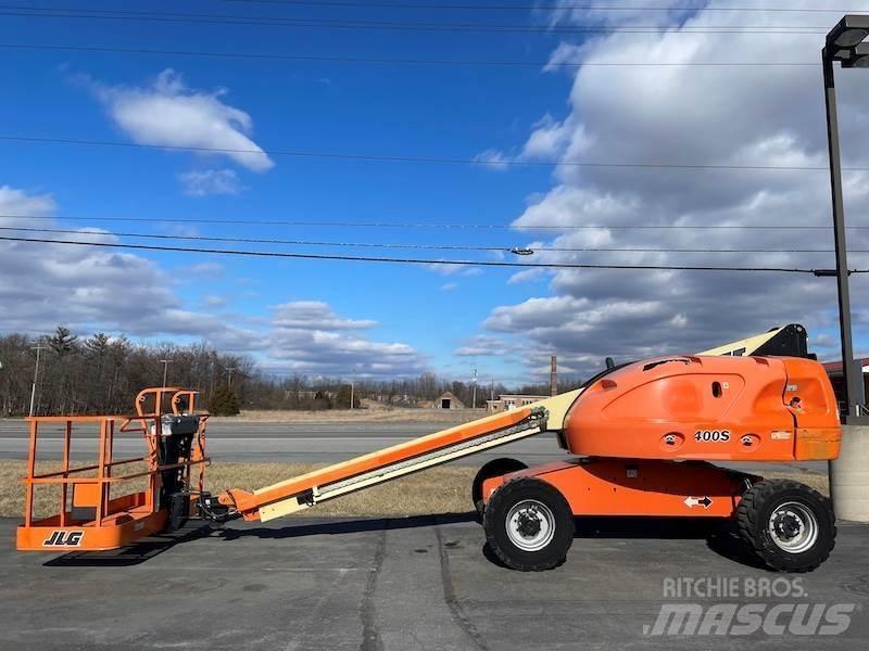 JLG 400S 견인식 전동이동 리프트