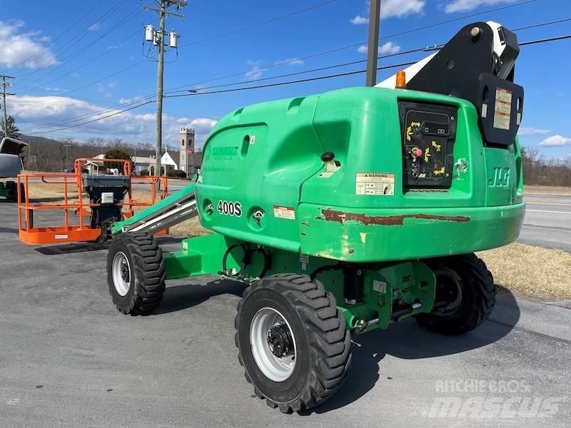 JLG 400S 견인식 전동이동 리프트