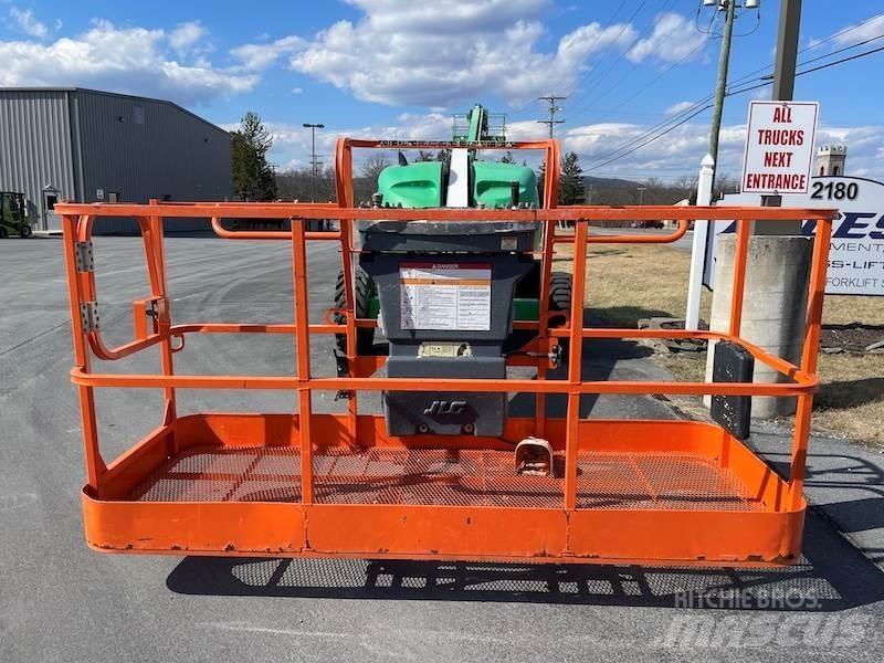 JLG 400S 견인식 전동이동 리프트