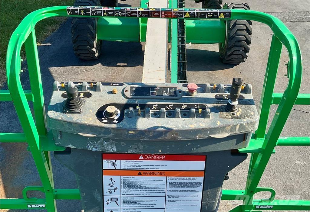 JLG 400S 견인식 전동이동 리프트