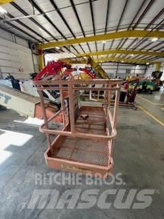 JLG 600S 견인식 전동이동 리프트