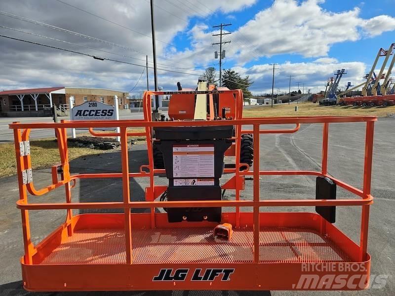 JLG 600S 견인식 전동이동 리프트