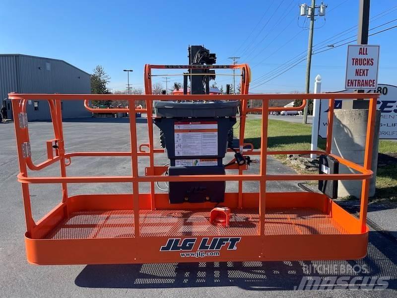 JLG 860SJ 견인식 전동이동 리프트