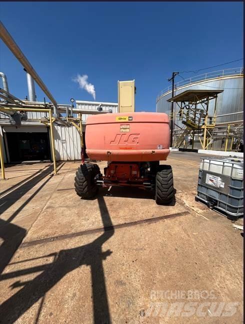 JLG 860SJ 관절형 전동이동 리프트