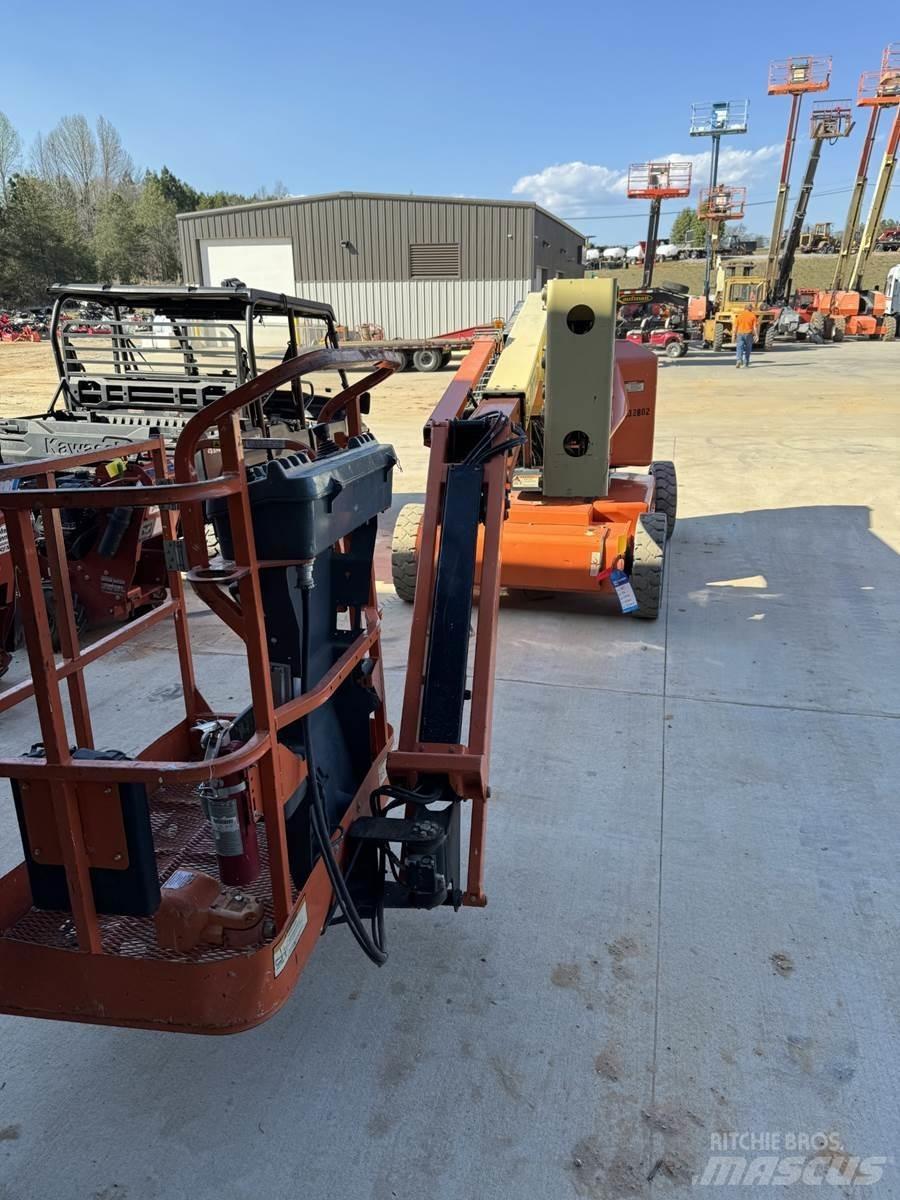 JLG E450AJ 관절형 전동이동 리프트