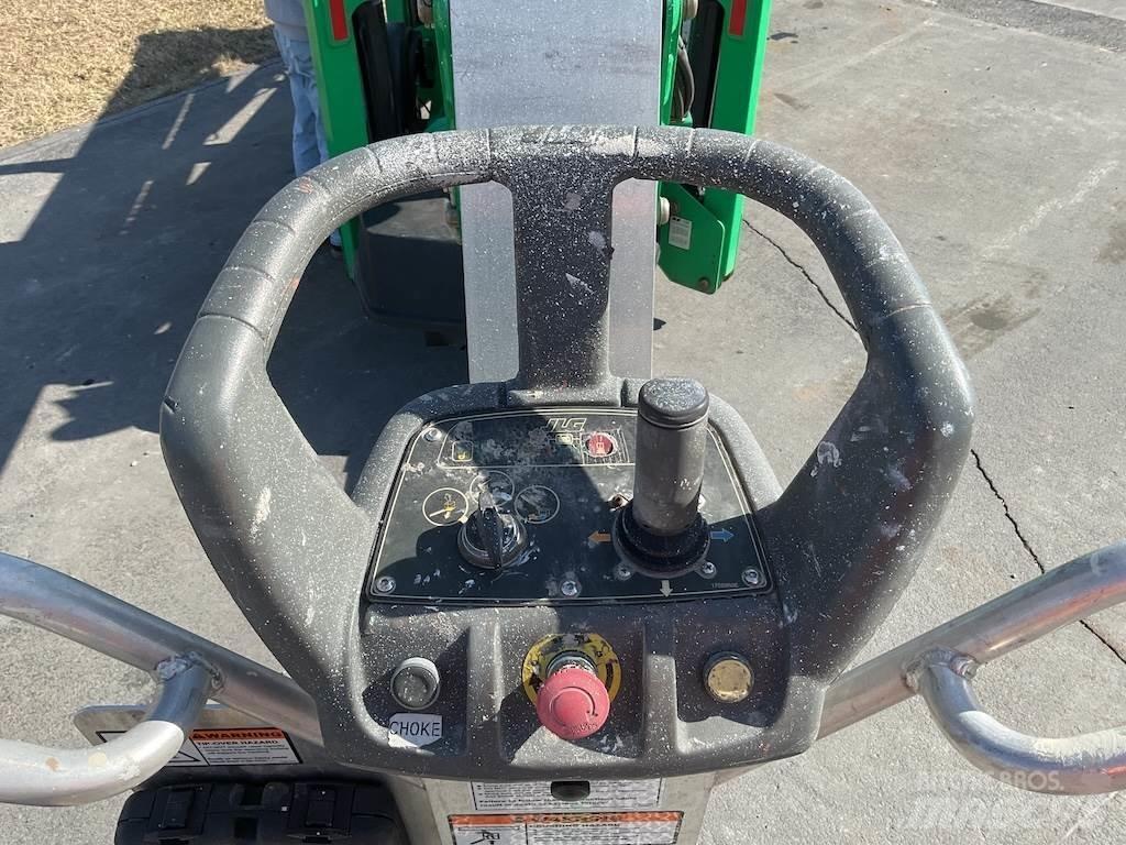 JLG T500J 트레일러 탑재 고소작업대