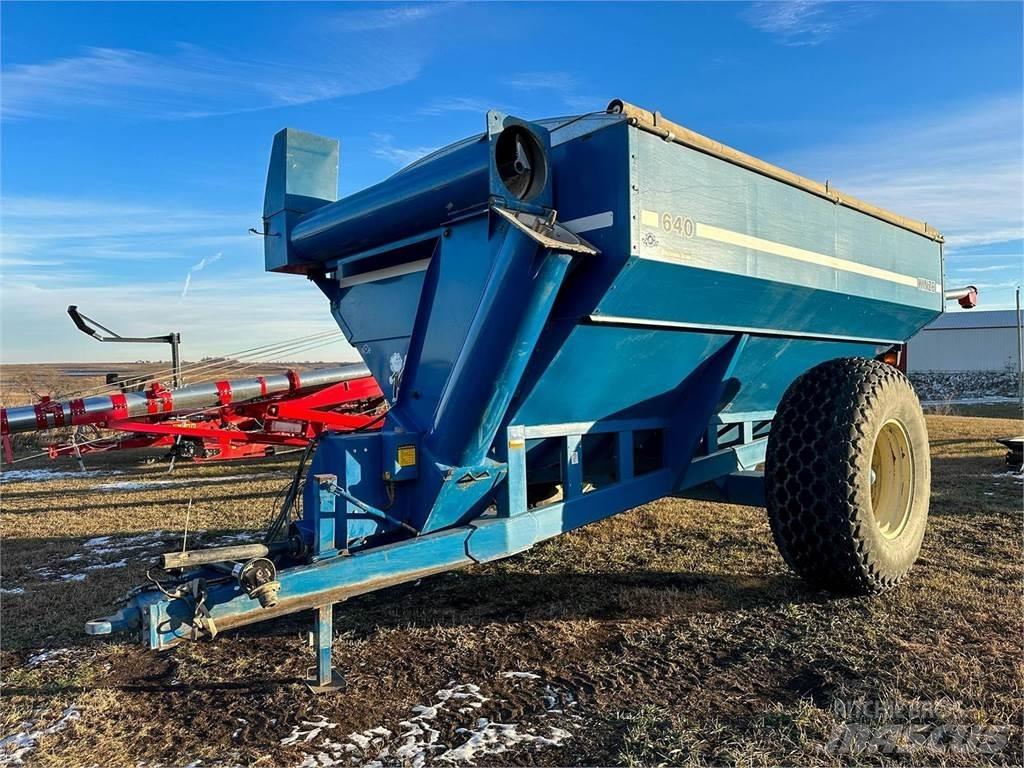 Kinze 640 곡물용 카트